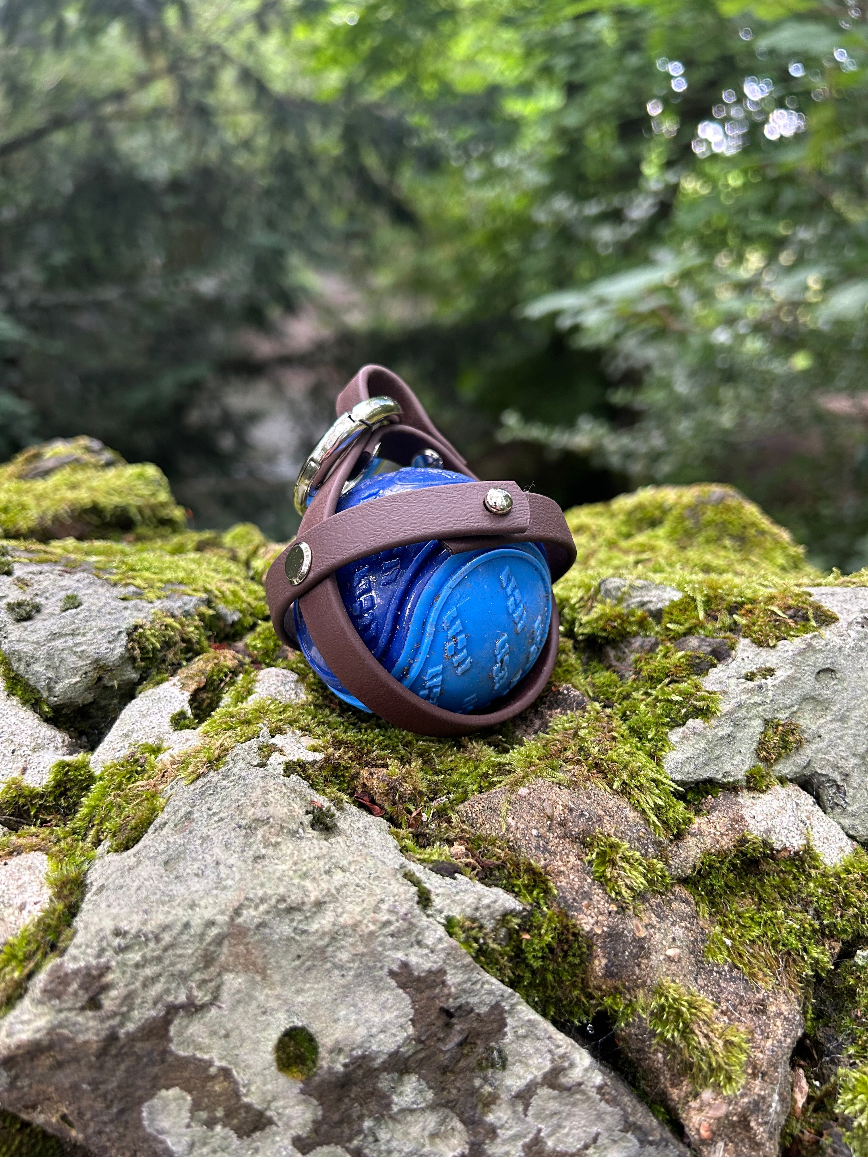 BallEase - Waterproof Dog Ball Holder®️ | Hands free carrier