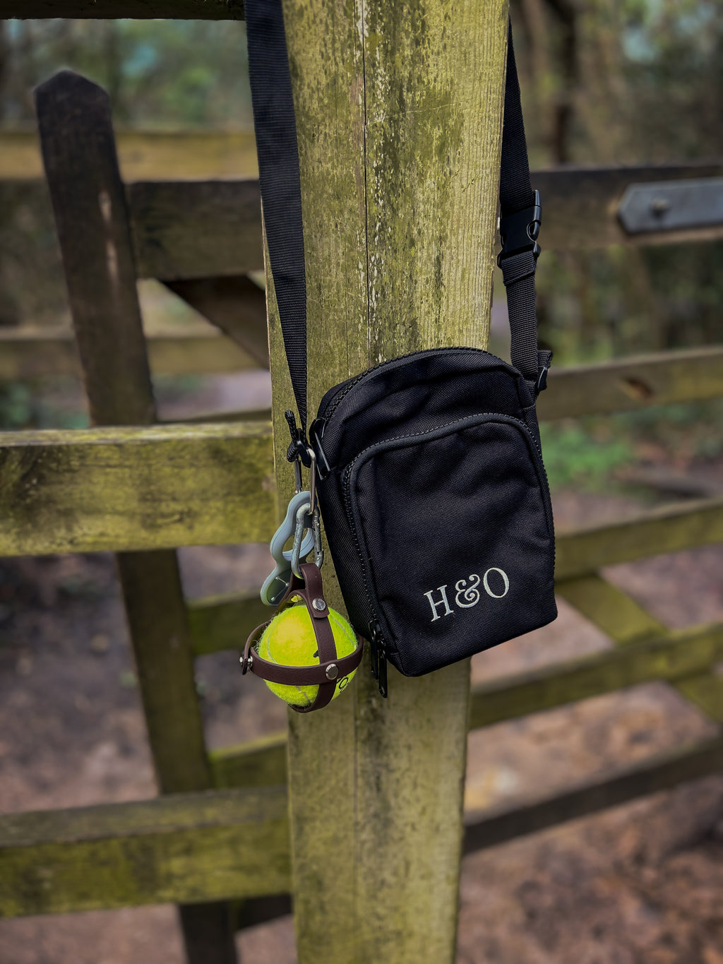 BallEase - Waterproof Dog Ball Holder®️ | Hands free carrier